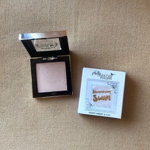 Pretty Vulgar Shimmering Swan Highlighter